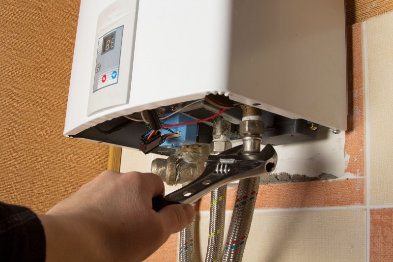 Tankless vs. Conventional: Which Water Heater Type is Right for the Home?