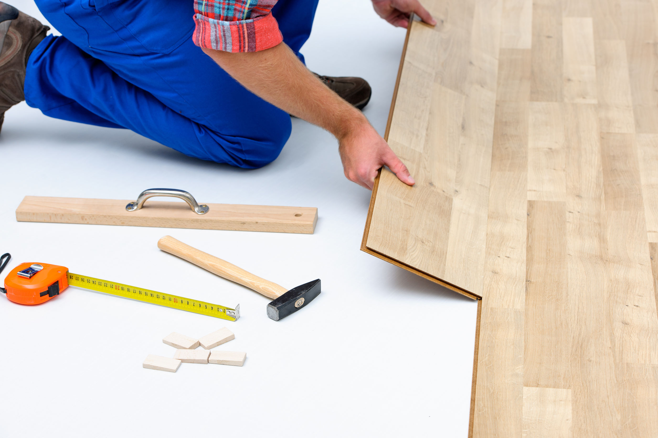Transform Your Living Space With Expert Laminate Floor Installation in Manitowoc WI
