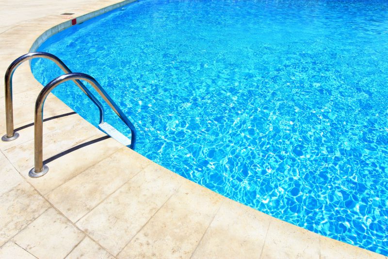 How Custom Pools in Peoria, AZ Transform a Backyard Into an Outdoor Oasis