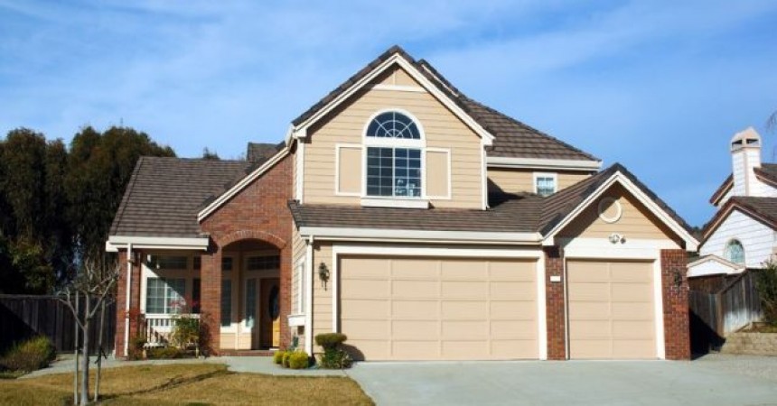 Beneficial Reasons Homeowners Should Add a Detached Garage to A Home