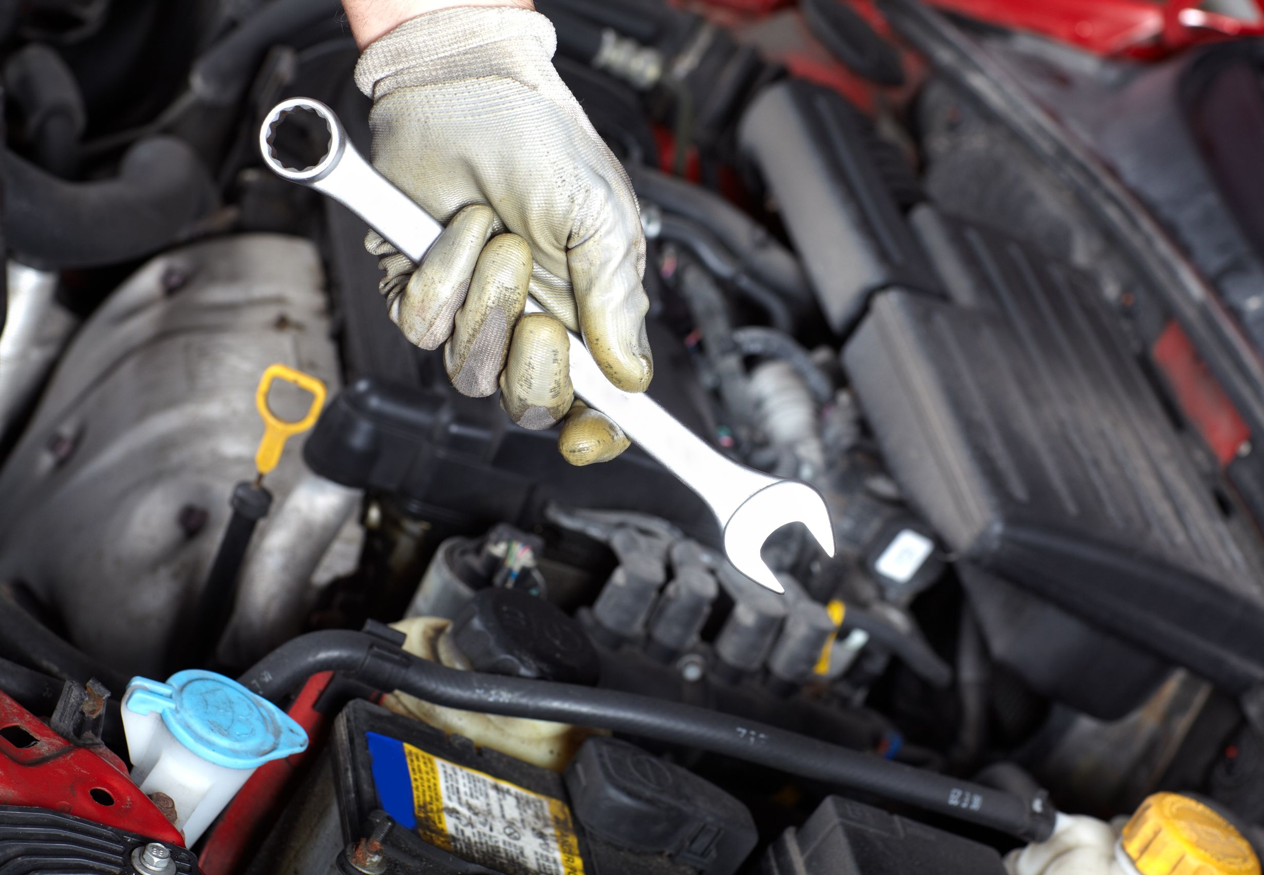 Vital Reasons to Entrust Your Car to an Auto Mechanic in Surprise, AZ
