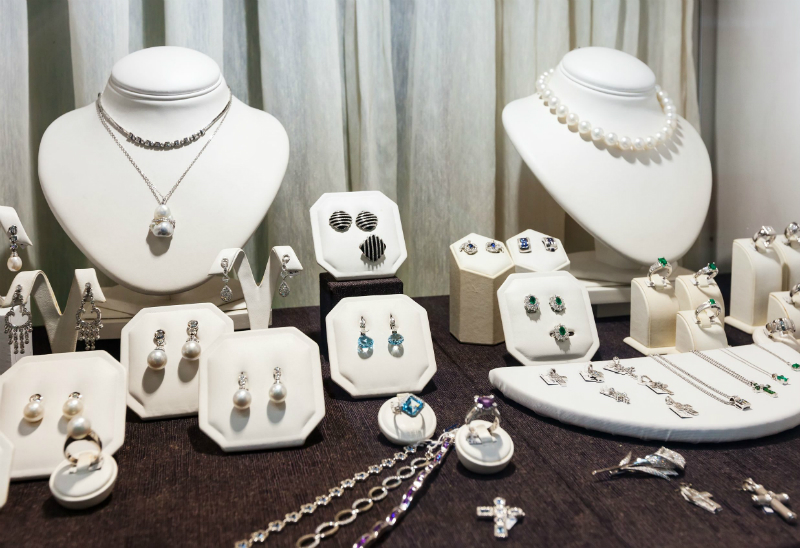 How To Take Care Of Diamond Jewelry