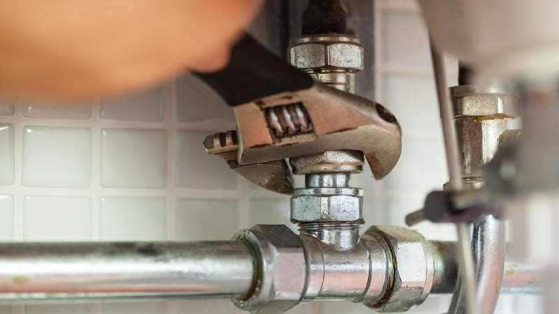 Try a Hardware Store When You Need a Plumbing Supply in Delray Beach