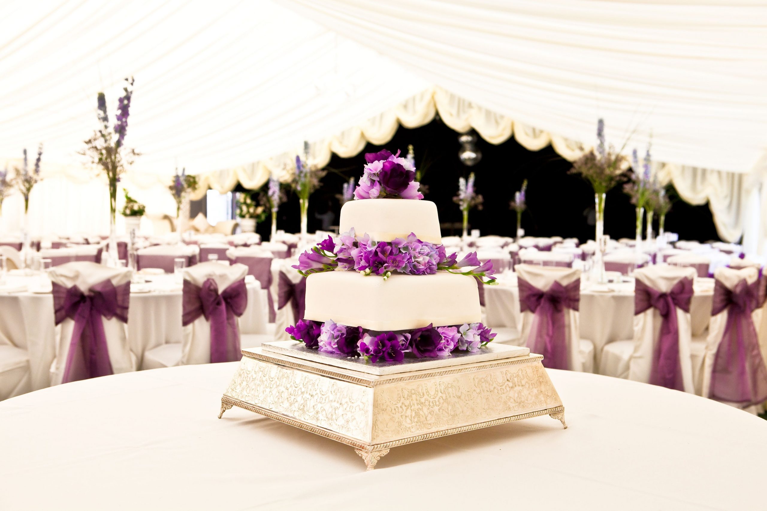 Unique Wedding Cake Stands