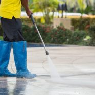 Signs that a Home Needs Professional Pressure Washing Services in Puyallup WA