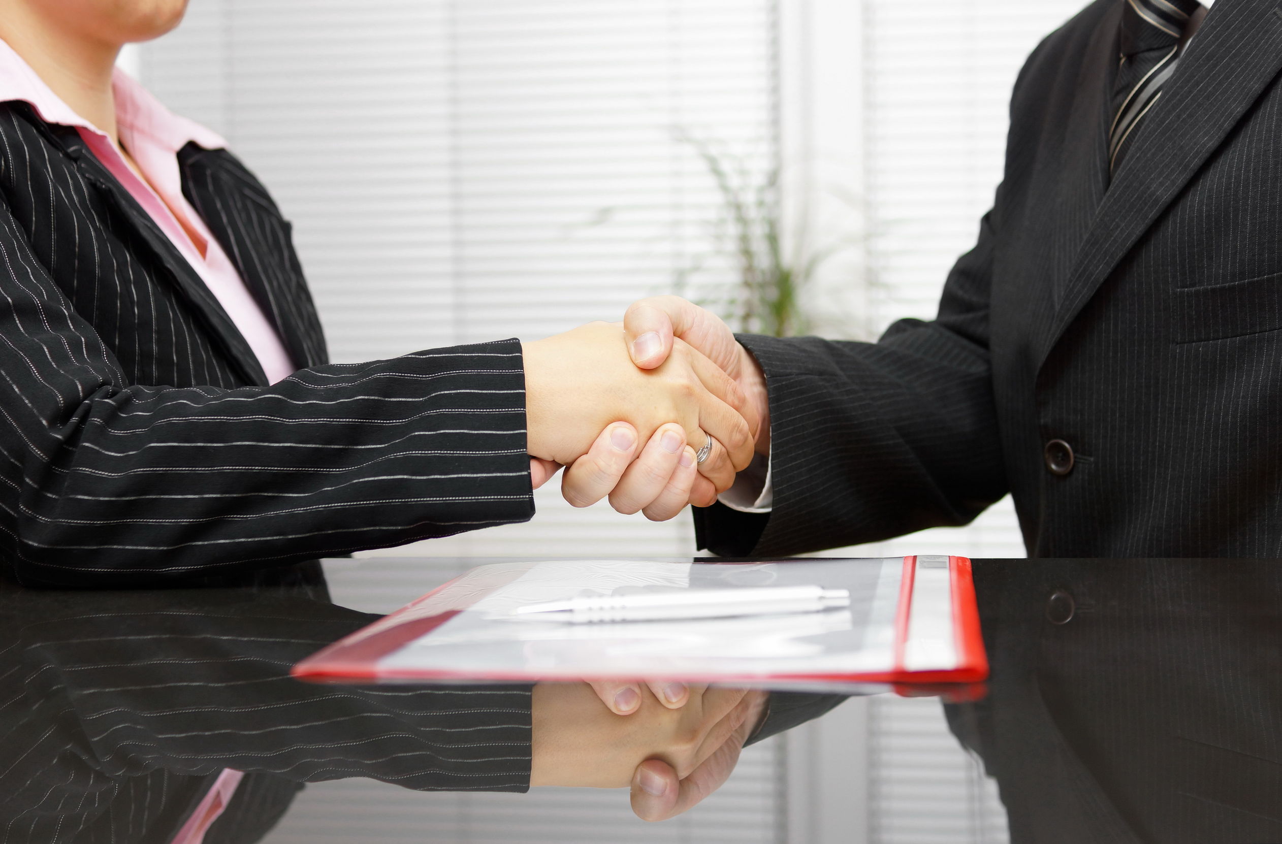 What are the Advantages of Working with Boutique Corporate Law Firms in Singapore?