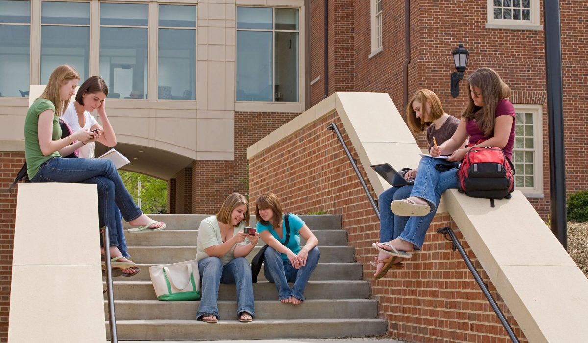 Making the Move to Your Michigan Apartment as Easy as Possible