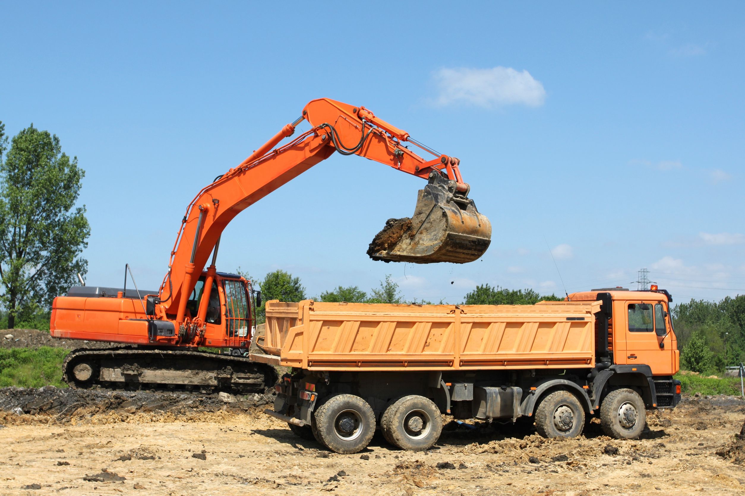 Buying Used Heavy Construction Equipment in Nashville, TN, is a Good Way to Save Cash