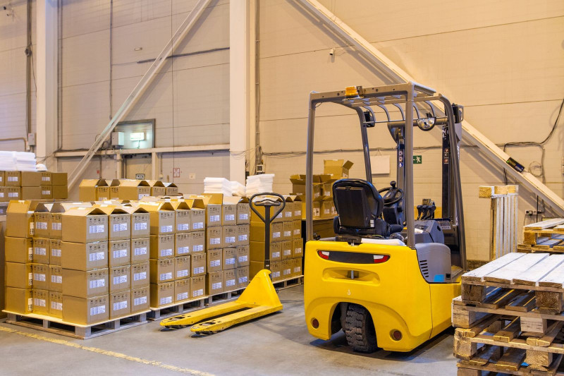 Find Reliable Heavy-Duty Shipping Boxes Near Aurora, CO, for Secure Packing Solutions
