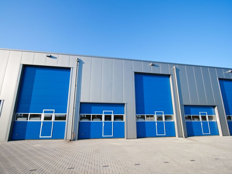 Don’t Let Small Faults Grow – Overhead Door Repairs in Decatur, IL Has You Covered