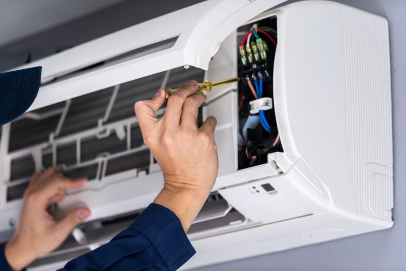 Save on Energy Costs With These Air Conditioning Glendale AZ Maintenance Tips