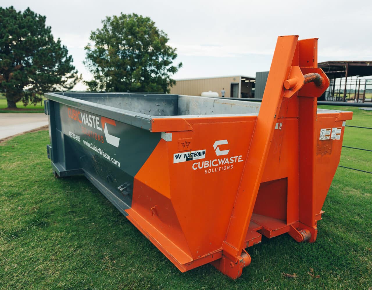 Simplify Cleanup with Roll Off Dumpster Rental in Midwest City, OK for Hassle-Free Projects