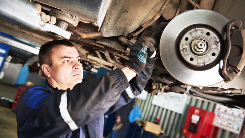 Extend Your Vehicle’s Lifespan With Reliable Brake Repair Service Lakewood CO Drivers Trust