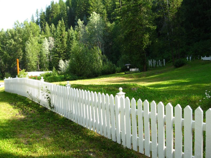 Enhance Home Privacy with a Trusted Fence Contractor Santa Cruz CA Residents Recommend