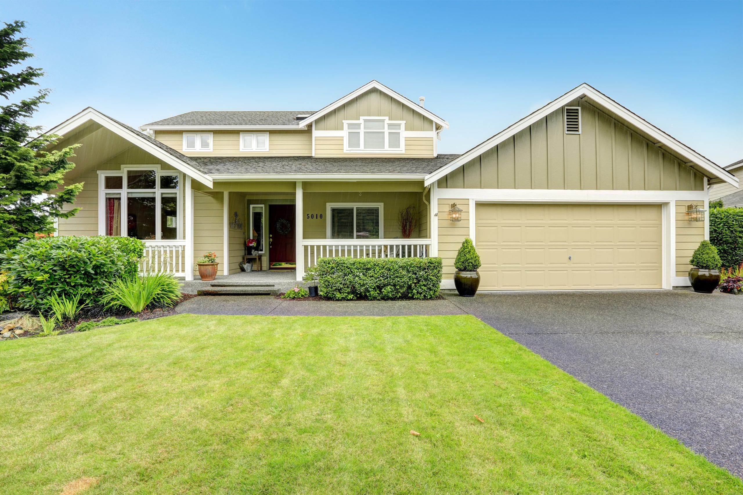 Unlock Oceanfront Serenity with a Luxury Beachfront Property in Rehoboth Beach DE