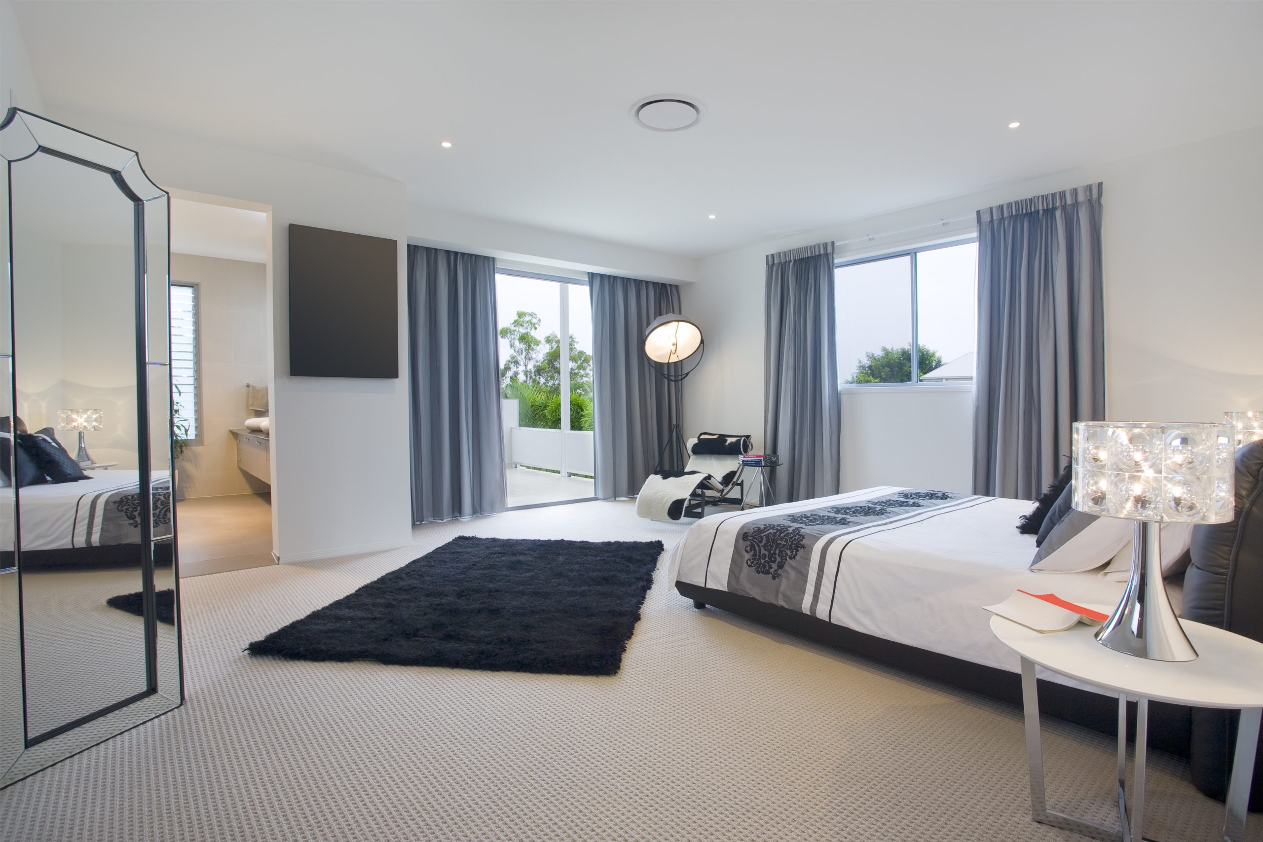 Unlock Exceptional Amenities and Spacious Floor Plans in Luxury Apartments Indianapolis IN
