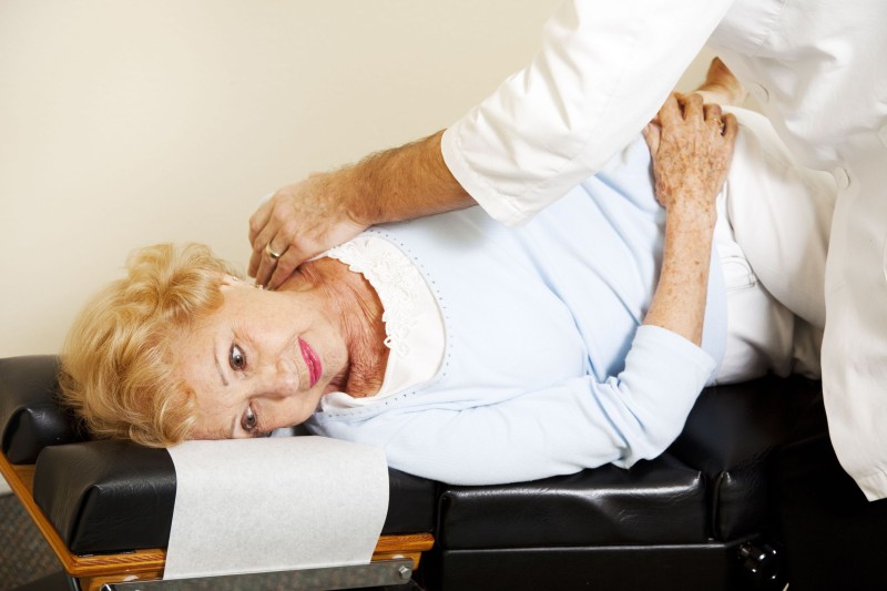 Relieve Back Pain Naturally with a Chiropractor Oak Park MI Patients Trust for Results