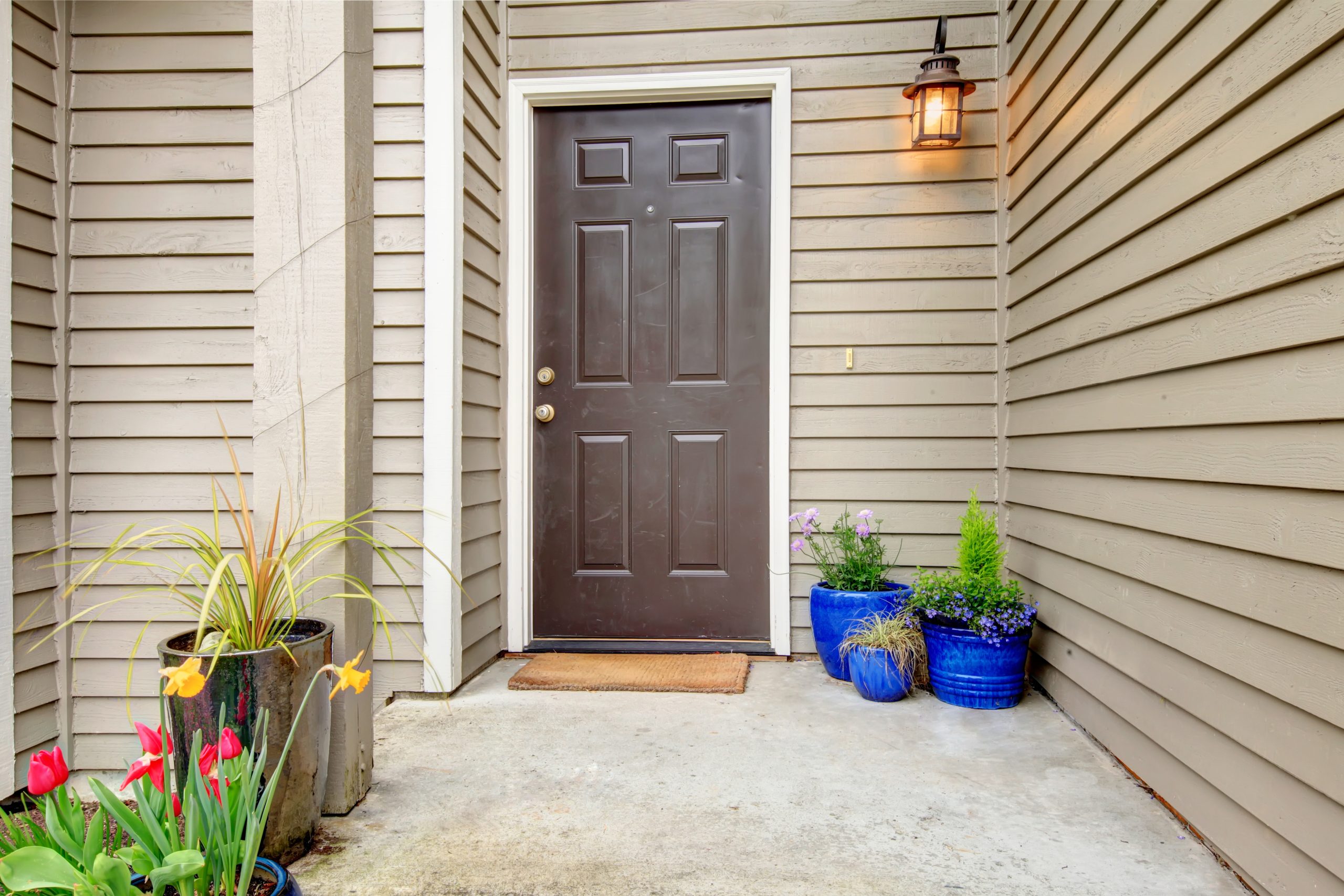 Enhance your home’s curb appeal with vinyl siding in Aurora, CO residents trust for durability